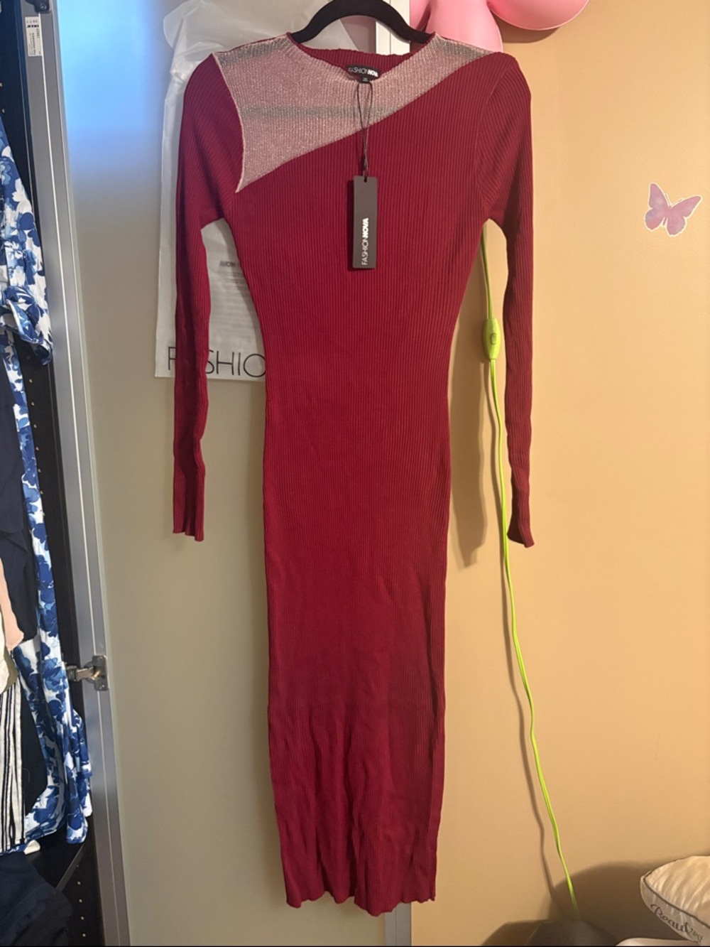 BNWT Fashion Nova Burgundy Ribbed Long-Sleeve Midi Dress with FashionNova Bag